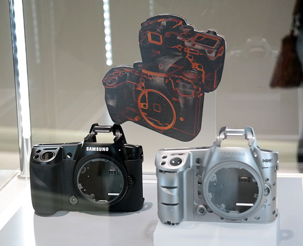 samsung-nx1-with-chassis